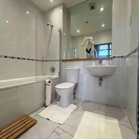 דירה Elegance 1 Bedroom Retreat In Centre *